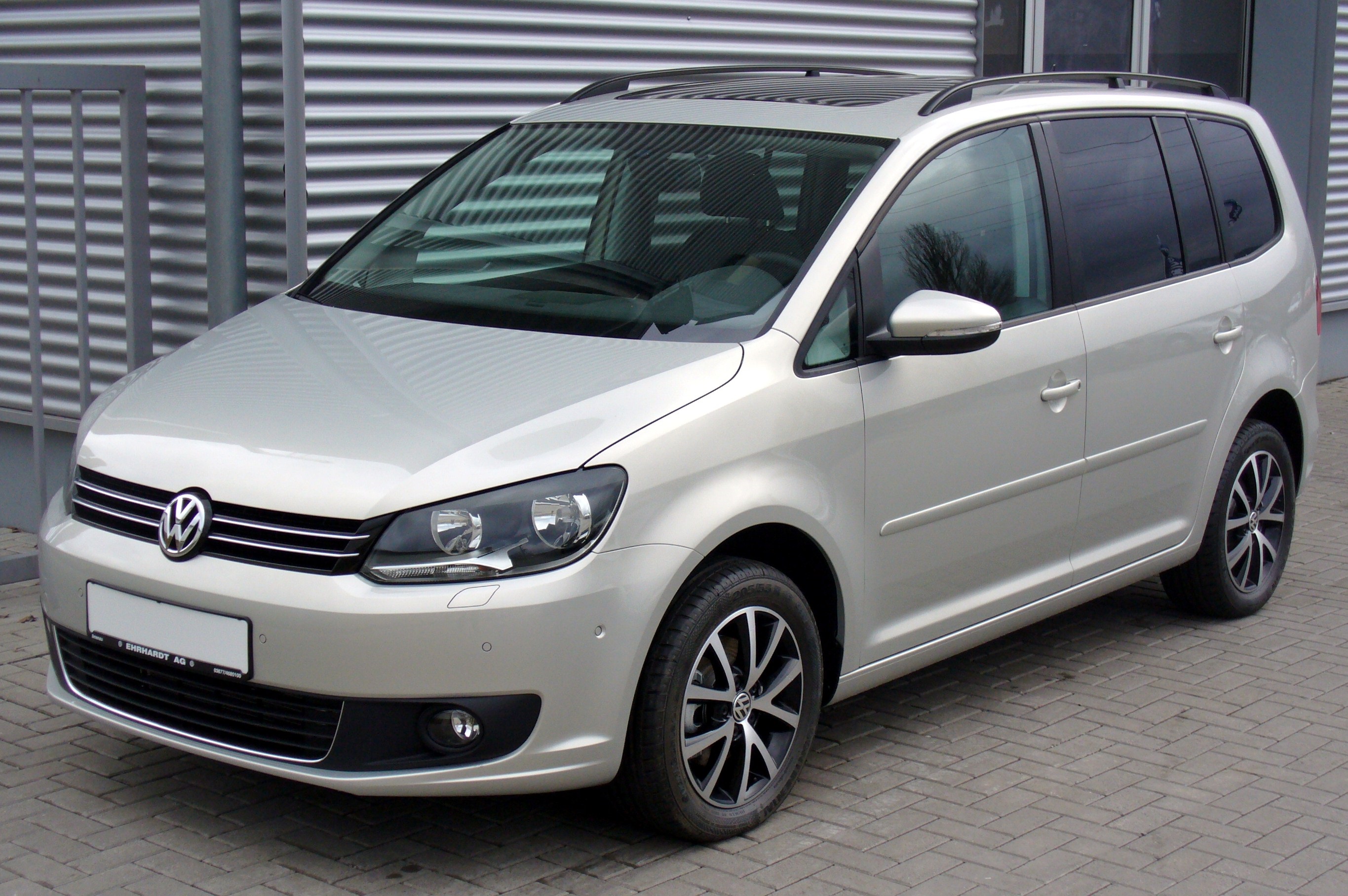 VW_Touran_Facelift_II_1.4_TSI_Comfortline_Silverleaf.jpeg